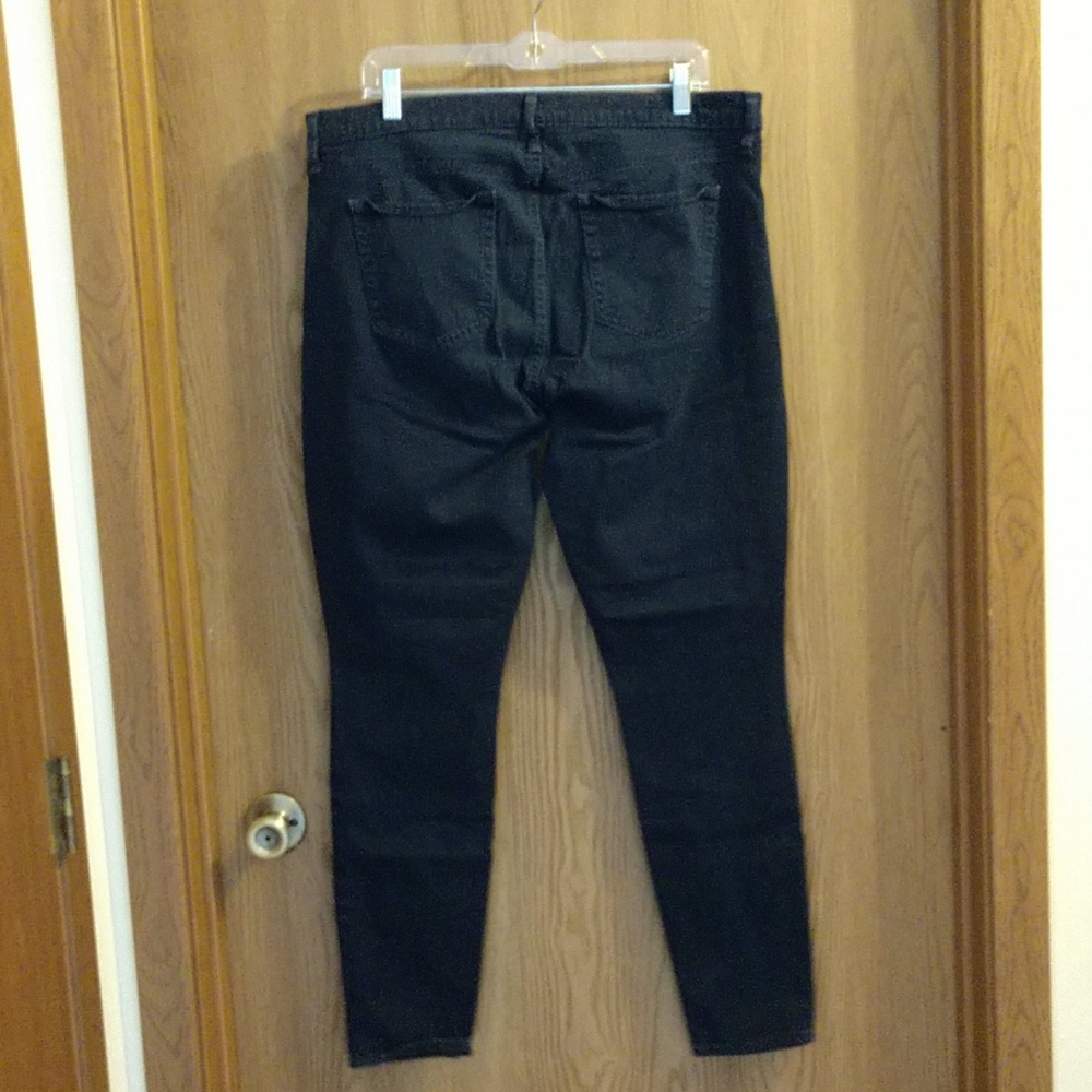 Jean - Picture 2 of 6